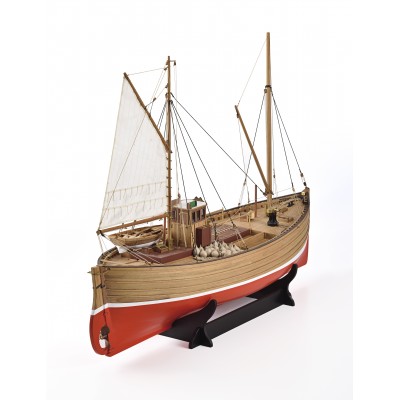 Scottish fishing vessel Fifie 2