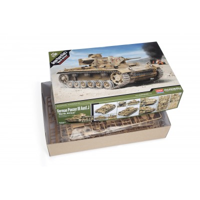 Caja de maquetas Plastic Academy General Panzer III Ausf. J 2