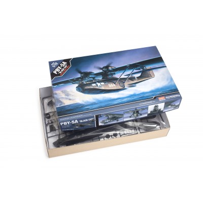 Boîte à modèles en plastique Academy PBY-5A Black Cat 2
