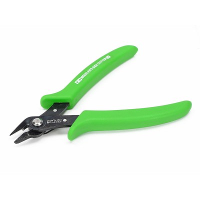 Cutter latéral du modéliste...