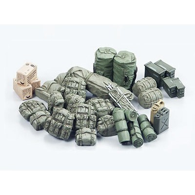Conjunto de equipo militar...